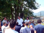 de_angelis_con_gli_operai_della_mabo_di_supino_06